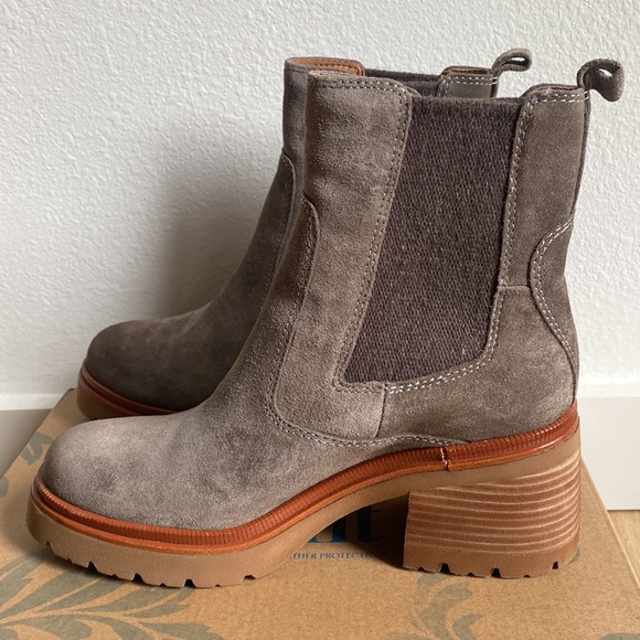 Sofft Jordie Waterproof Chelsea Boot- new in box! - Picture 6 of 6